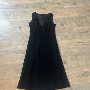 Women’s Banana Republic Black Sleeveless Dress Size 4